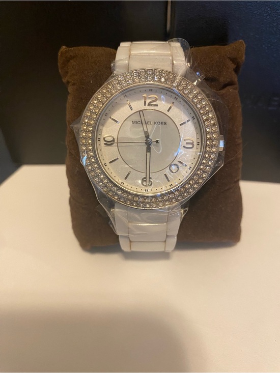 Michael Kors White Ceramic Crystal-Embellished Round Watch main image 5